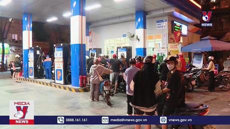 Nhiều cây xăng ở Hà Nội hoạt động cầm chừng