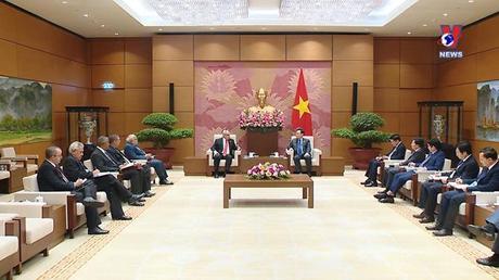 Bản tin tiếng Anh ngày 08/11/2022