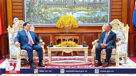 Thủ tướng hội kiến Chủ tịch Quốc hội Campuchia