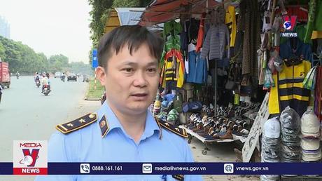 Tràn lan các điểm bán xăng dầu tự phát