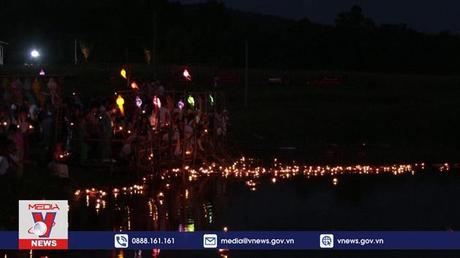 Rực rỡ lễ hội đèn trời Thái Lan