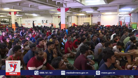 Tiếp nhận 305 công dân Sri Lanka bị nạn trên biển vào đất liền