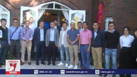 Đoàn Ủy ban Nhà nước về Người Việt Nam ở Nước ngoài làm việc tại Australia