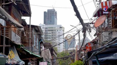 Hội nghị cấp cao ASEAN với những thách thức kinh tế hiện tại