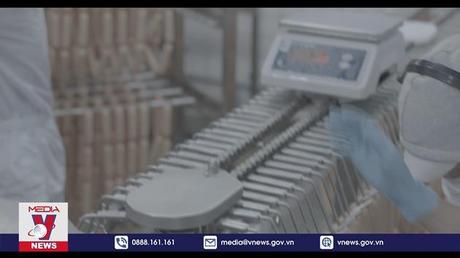 TP.HCM tất bật chuẩn bị hàng hóa Tết