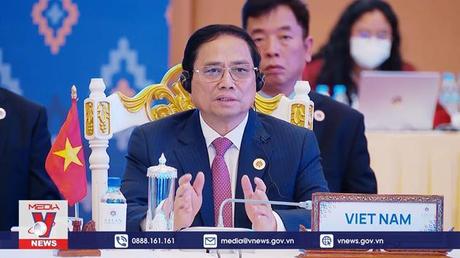 Thủ tướng dự Hội nghị Cấp cao ASEAN lần thứ 40