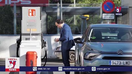 Eurozone sắp rơi vào suy thoái