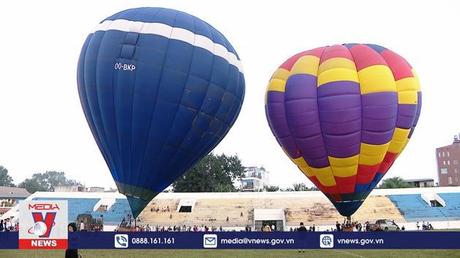 Lễ hội khinh khí cầu đầu tiên ở Sơn Tây