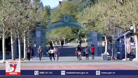 Sinh viên quốc tế ồ ạt trở lại Mỹ