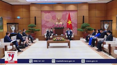 Chủ tịch Quốc hội tiếp Đại sứ Australia