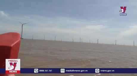  Tàu đánh cá gặp tai nạn vì vướng đường dây truyền tải điện trên biển 