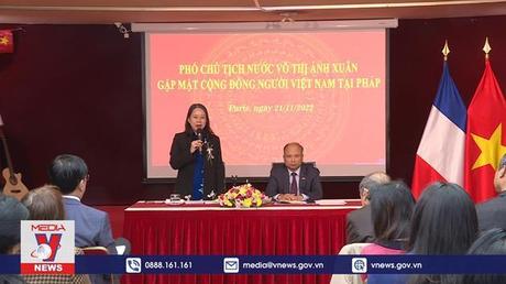 Phó chủ tịch nước gặp gỡ cộng đồng người Việt tại Pháp