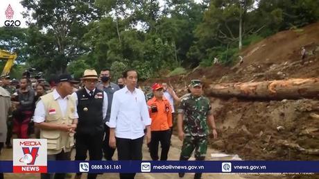 Nỗ lực cứu hộ trận động đất ở Indonesia gặp khó khăn