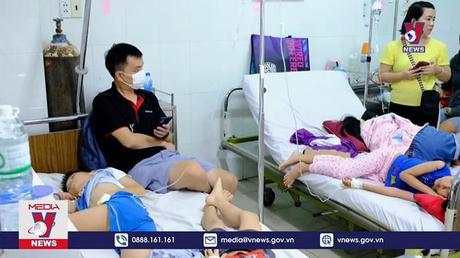 Khởi tố vụ án hơn 600 học sinh Ischool nhập viện