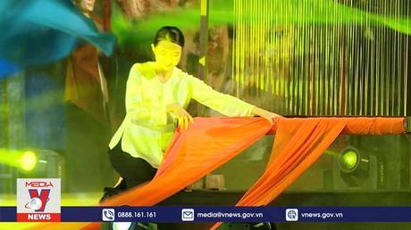 Hội An rực rỡ trong 