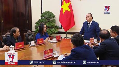 Chủ tịch nước gặp mặt tài năng trẻ trong lĩnh vực văn học