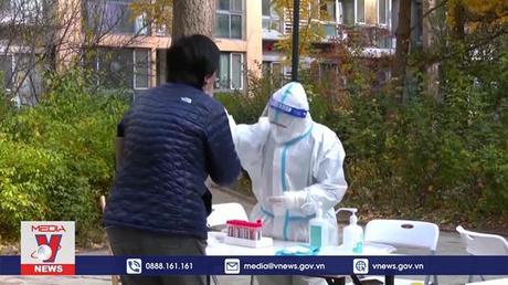 Trung Quốc đẩy mạnh tiêm chủng cho người cao tuổi