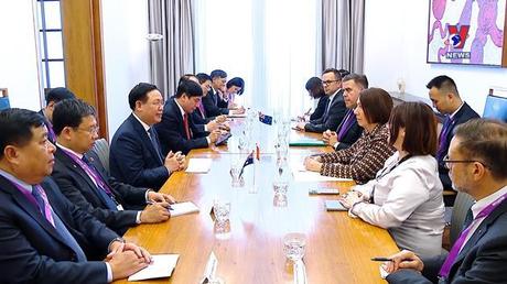 Bản tin tiếng Anh ngày 30/11/2022