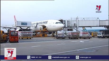 Tăng cường chống buôn lậu qua cảng hàng không quốc tế