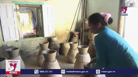 Nghệ thuật làm gốm của người Chăm là di sản cần bảo vệ khẩn cấp