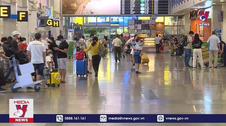 Khách bay nội địa tăng kỷ lục