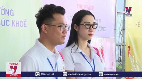 Y tế tư nhân góp sức điều trị HIV