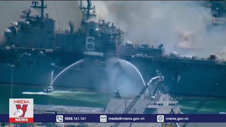 Hỏa hoạn trên tàu sân bay Mỹ USS Abraham Lincoln