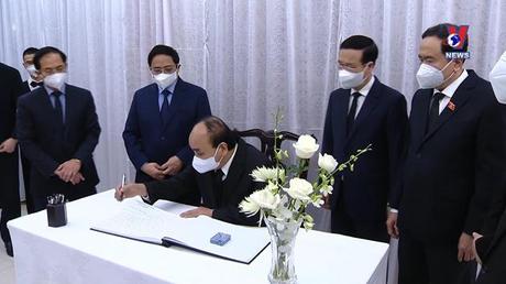 Bản tin tiếng Trung ngày 02/12/2022