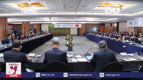 Chủ tịch nước tọa đàm với các Tập đoàn, doanh nghiệp lớn của Hàn Quốc