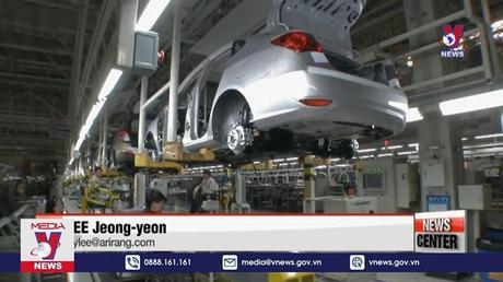 Xu hướng “Bỏ trứng vào hai giỏ”