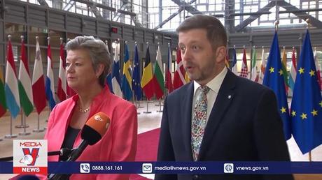 Croatia gia nhập khu vực tự do đi lại Schengen