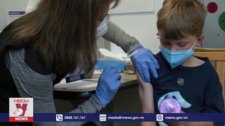 Canada cấp phép vaccine tăng cường cho trẻ từ 5-11 tuổi