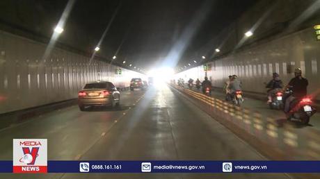 Hạn chế ô tô qua hầm sông Sài Gòn đến 31/12