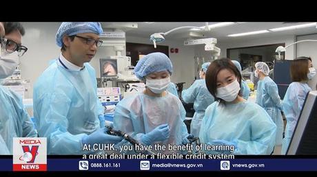 Học sinh Việt Nam gây ấn tượng với các giáo sư Hong Kong