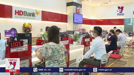 17 ngân hàng cam kết giảm tiền lãi để hỗ trợ doanh nghiệp