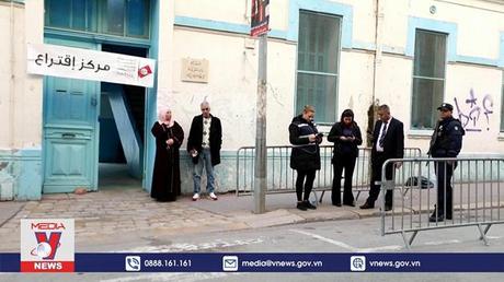 Cử tri Tunisia bỏ phiếu bầu Quốc hội