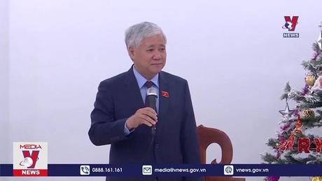 Chủ tịch Ủy ban Trung ương MTTQ VN chúc mừng Giáng sinh tại Nghệ An 