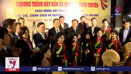 Chương trình Hát dân ca quan họ Bắc Ninh trên thuyền 