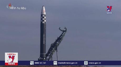 Triều Tiên phóng 2 tên lửa