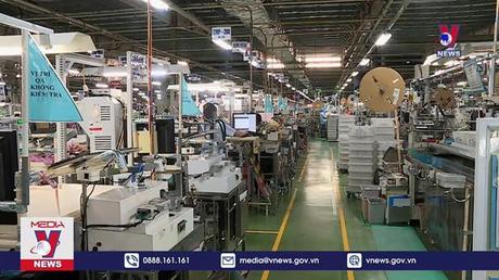 Lo ﻿lương thưởng Tết cho﻿ người lao động