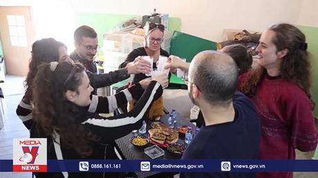 Rượu Arak tái hiện giá trị Giáng sinh tại đất thánh