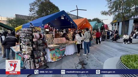 Trung Quốc chuẩn bị ứng phó đỉnh dịch COVID-19