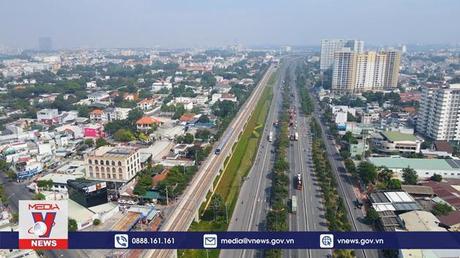 Tàu metro Bến Thành – Suối Tiên lần đầu lăn bánh