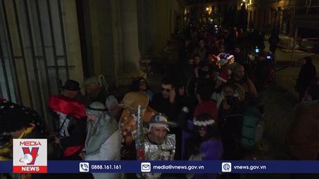 Người Tây Ban Nha hồi hộp chờ kết quả xổ số Giáng sinh