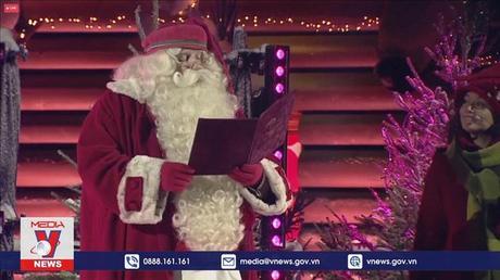 Ông già Noel gửi lời chúc Giáng Sinh