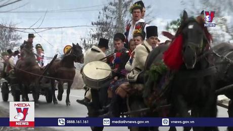 Lễ đón Giáng sinh độc đáo ở Romania