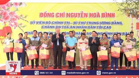 Đồng chí Nguyễn Hòa Bình thăm, chúc Tết tại Yên Bái