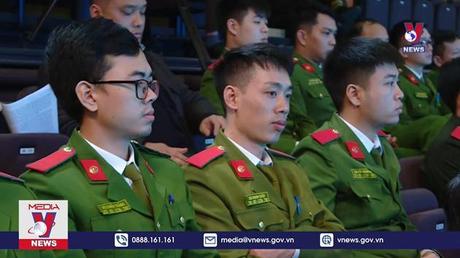 Trao giải cuộc thi  CAND với nhiệm vụ bảo vệ môi trường