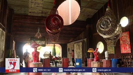 Người họa sĩ tái sinh phế liệu