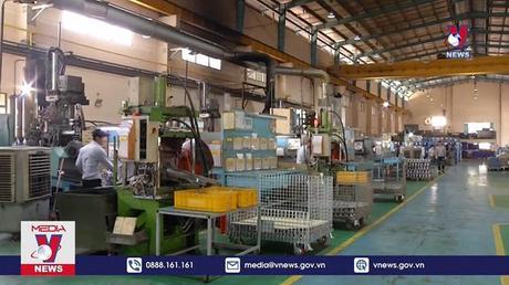 Bloomberg - Việt Nam tăng trưởng nhanh nhất châu Á năm 2022